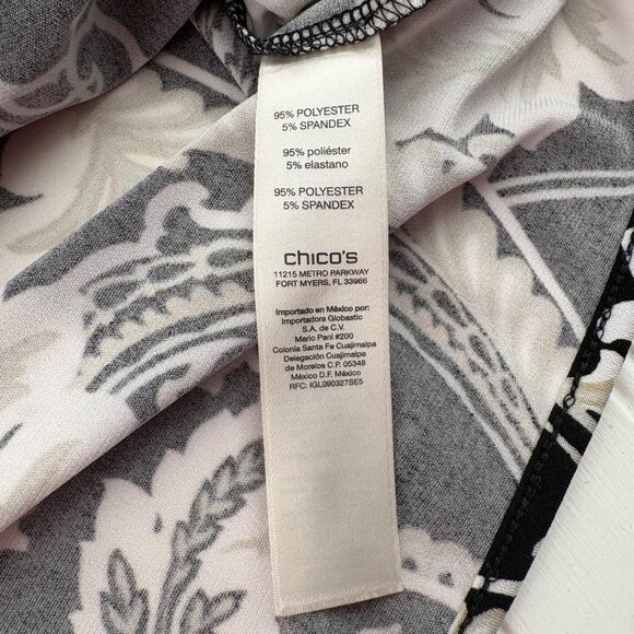 Chicos Women's Paisley V-Neck Blouse Size 1 Medium Black & White 3/4 sleeves - Picture 3 of 5